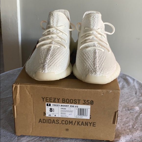 Yeezy’s boost 350 v2